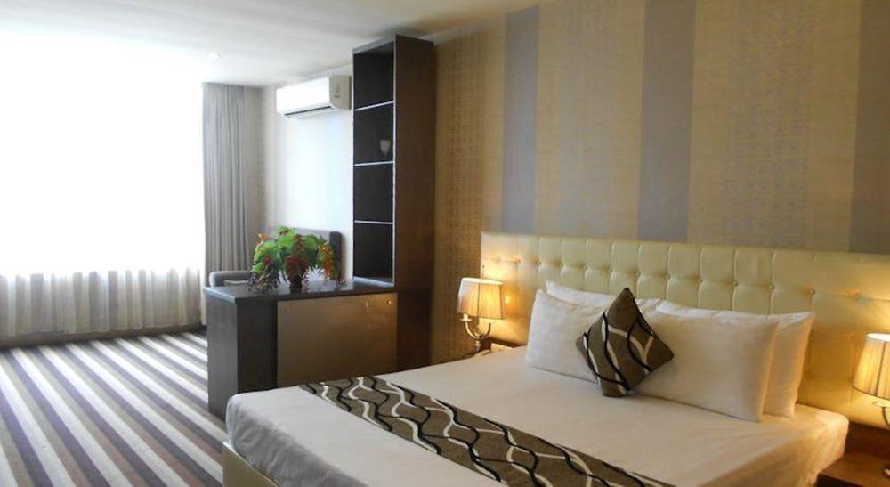Venus Hotel Ханой Екстериор снимка