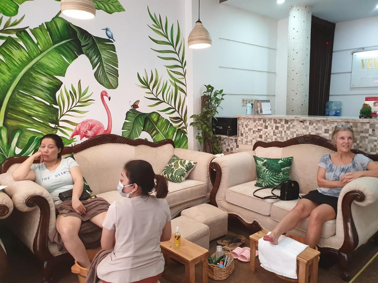 Venus Hotel Ханой Екстериор снимка